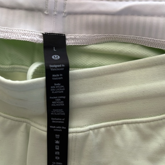 Lululemon men’s pacebreaker shorts Size L
Mint green - Picture 3 of 3